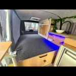 Lit peigne déployé dans le Volkswagen T6